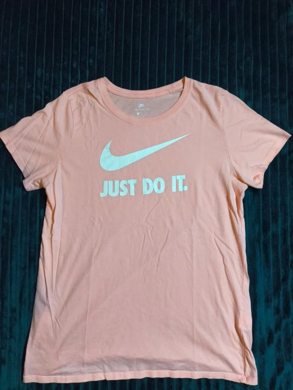Women’s Lg pink Nike Sportswear JDI t-shirt white 